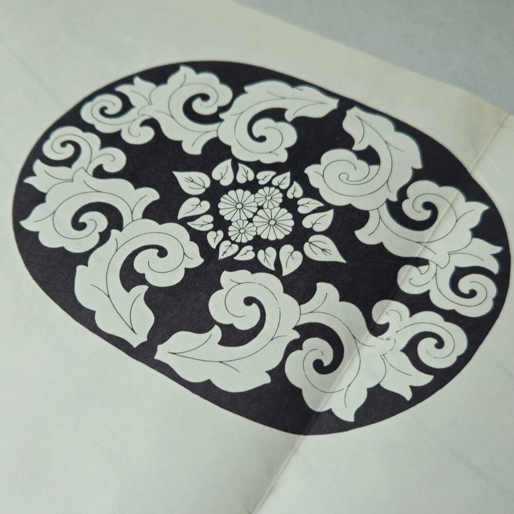 Vintage Oval Rug Hooking Pattern 53x40 | Mid Century Morning Glory Scroll Floral